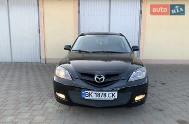 Хэтчбек Mazda 3 2007 в Сарнах