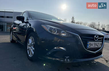 Седан Mazda 3 2016 в 