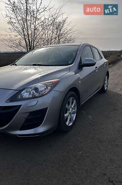 Хетчбек Mazda 3 2011 в Новому Бузі