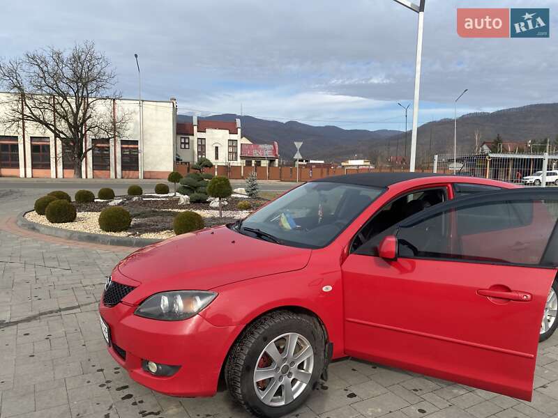 Хэтчбек Mazda 3 2004 в Ужгороде