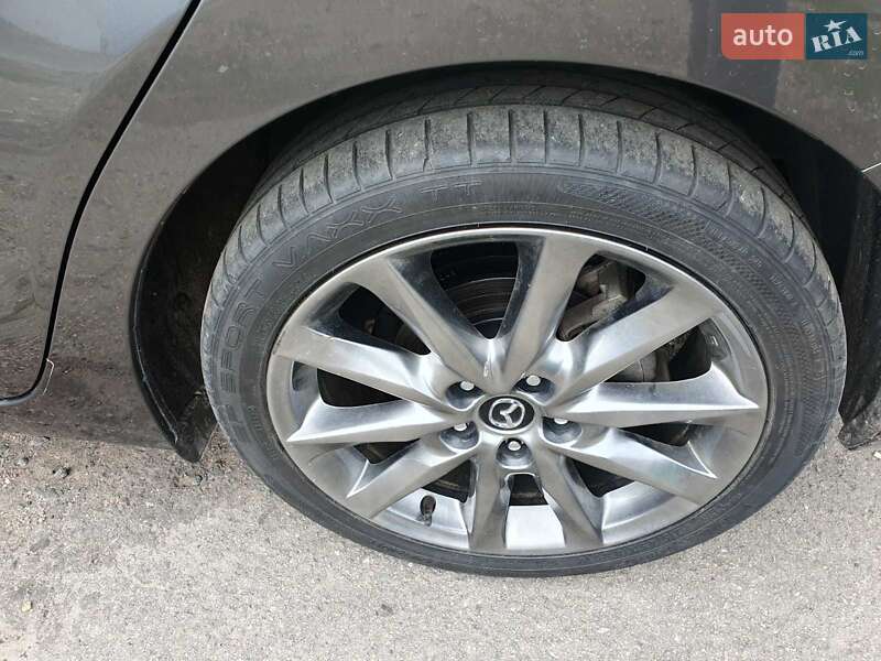 Хетчбек Mazda 3 2017 в Миколаєві