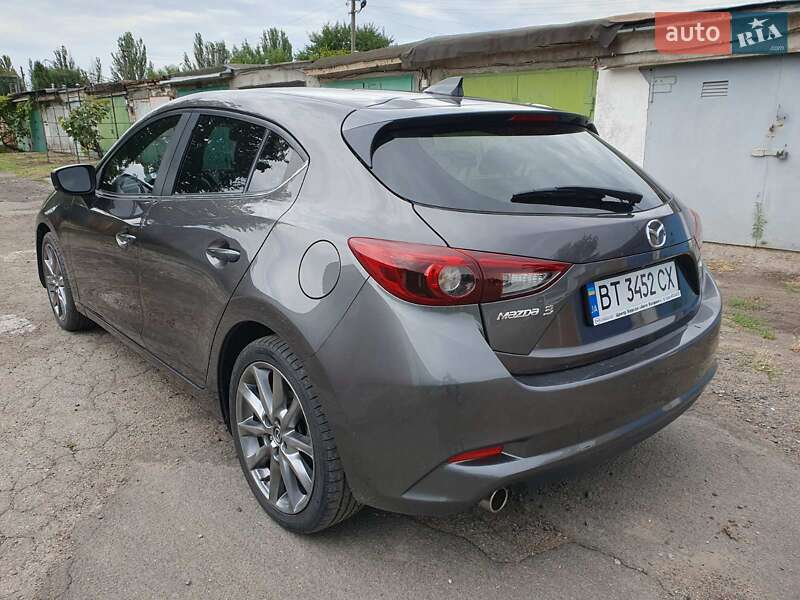 Хетчбек Mazda 3 2017 в Миколаєві