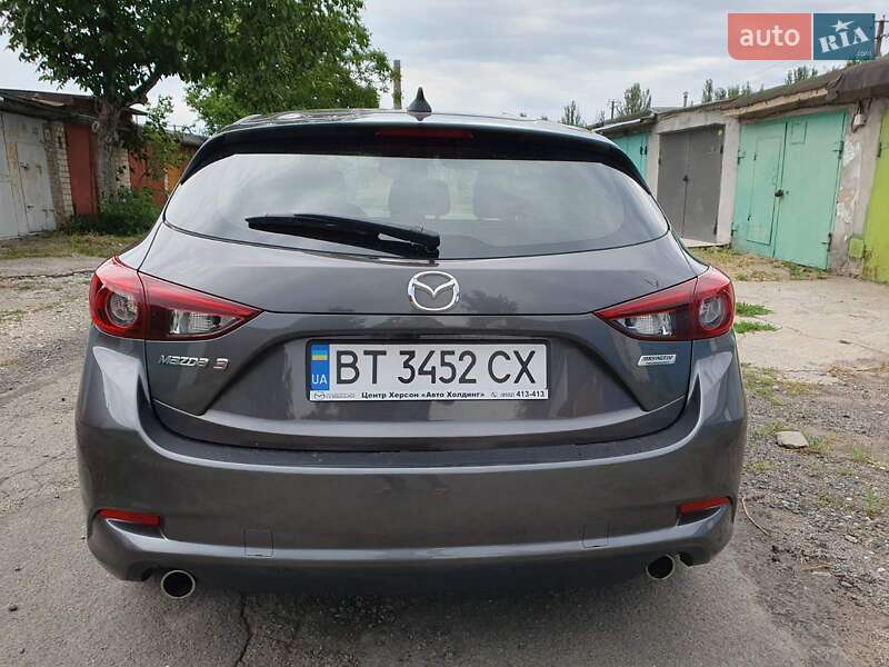 Хетчбек Mazda 3 2017 в Миколаєві