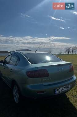 Седан Mazda 3 2004 в Николаеве