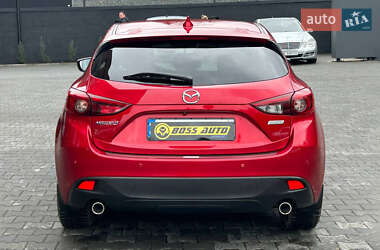 Хэтчбек Mazda 3 2015 в 