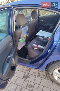 Седан Mazda 3 2004 в Долине