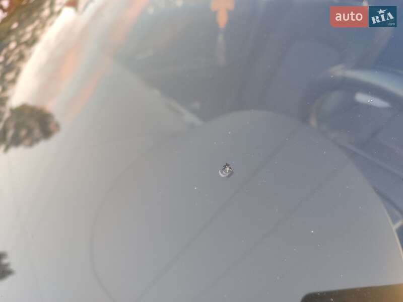 Седан Mazda 3 2004 в Долине