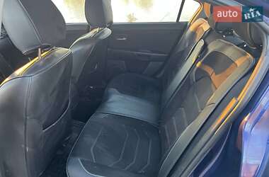 Седан Mazda 3 2004 в 