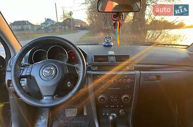 Седан Mazda 3 2004 в 