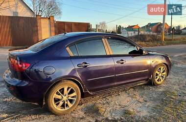 Седан Mazda 3 2004 в 