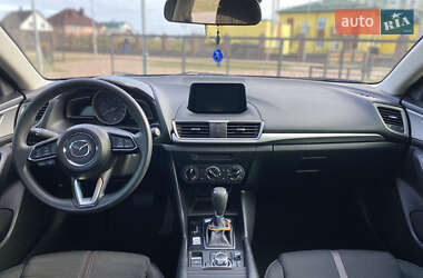 Седан Mazda 3 2017 в 