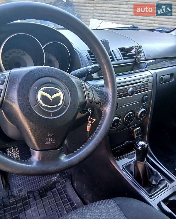Хэтчбек Mazda 3 2007 в Львове