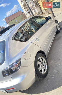 Хэтчбек Mazda 3 2008 в Ивано-Франковске