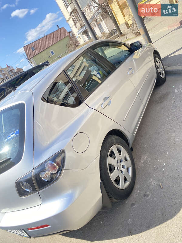 Хетчбек Mazda 3 2008 в Івано-Франківську