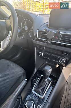 Седан Mazda 3 2015 в 