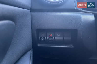 Хэтчбек Mazda 3 2004 в 