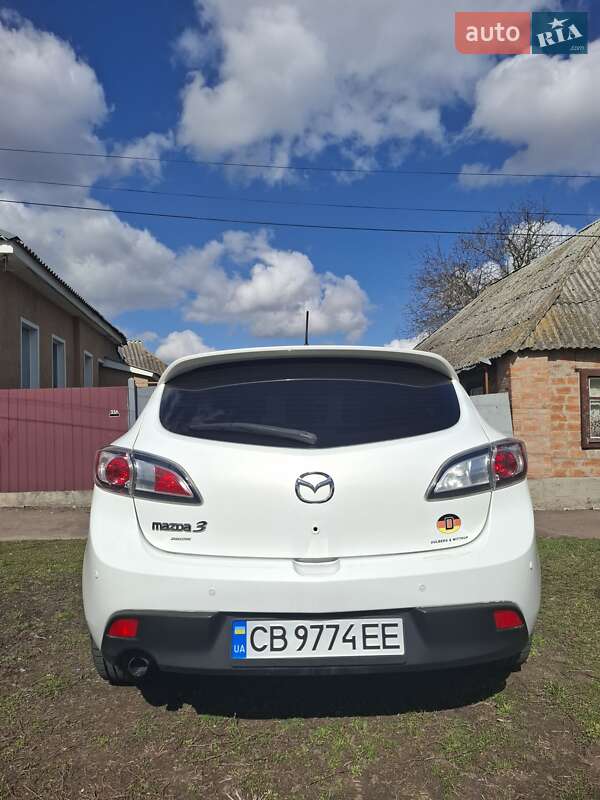 Хэтчбек Mazda 3 2011 в Прилуках