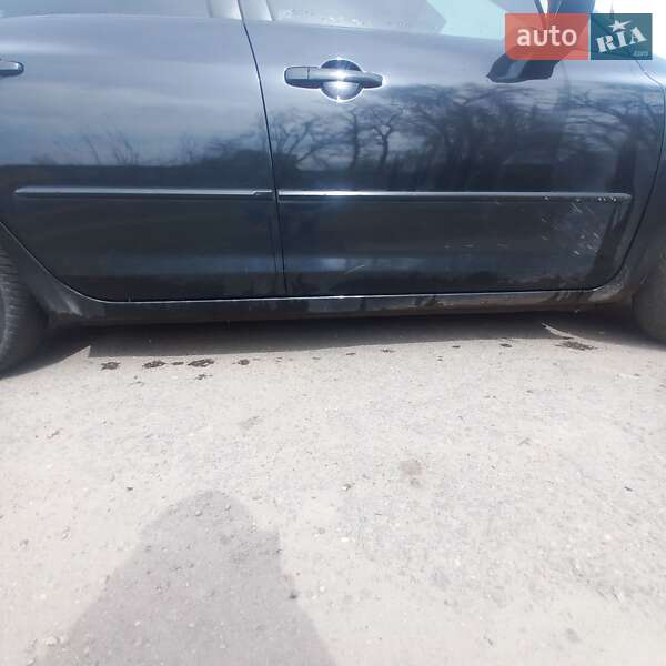 Хэтчбек Mazda 3 2004 в Запорожье