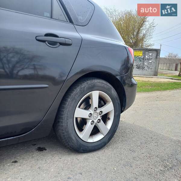 Хэтчбек Mazda 3 2004 в Запорожье