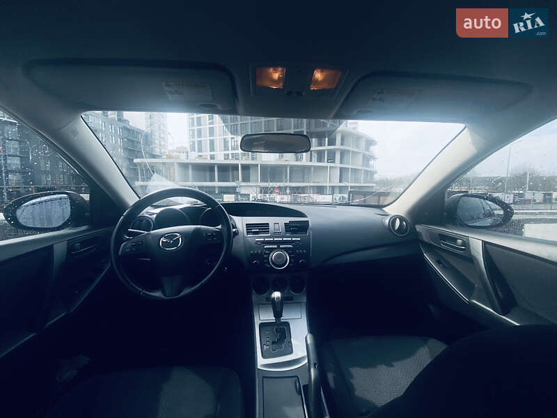 Седан Mazda 3 2009 в Львові