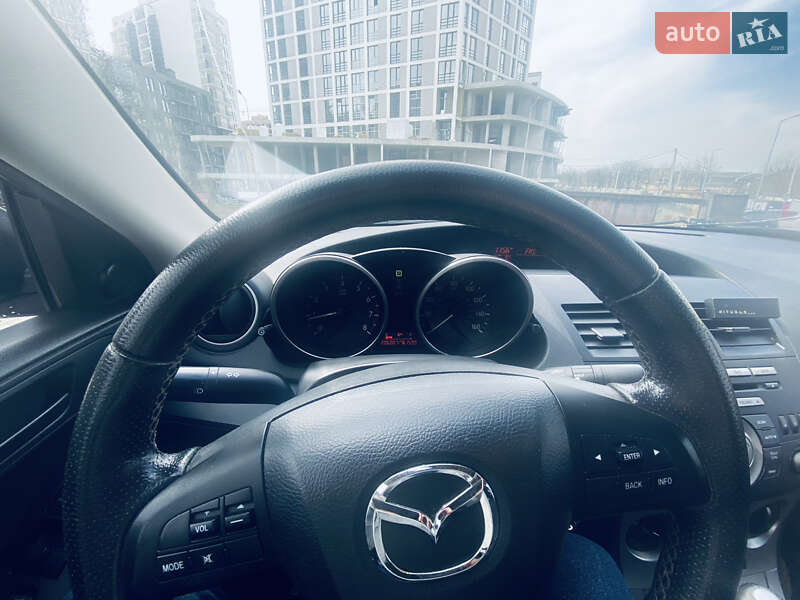 Седан Mazda 3 2009 в Львові