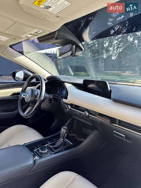 Седан Mazda 3 2020 в Києві
