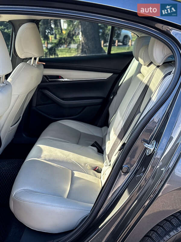 Седан Mazda 3 2020 в Києві