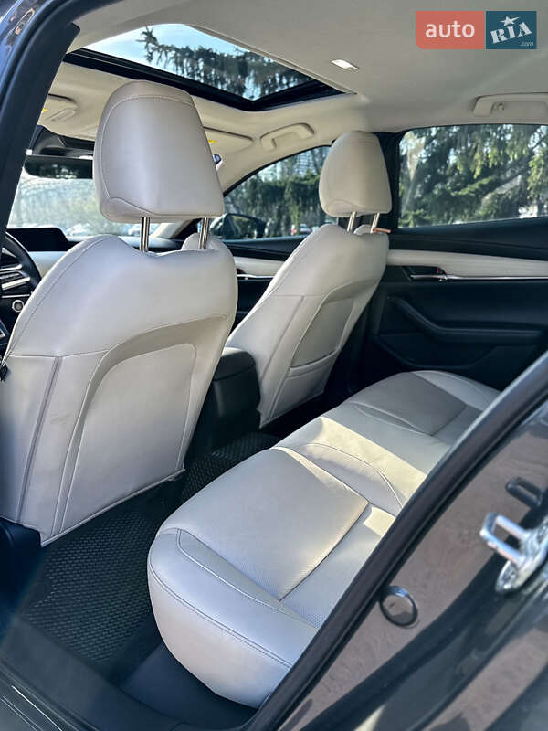 Седан Mazda 3 2020 в Києві