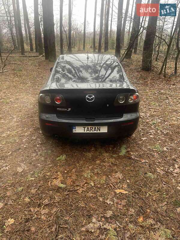 Седан Mazda 3 2006 в Краснограде