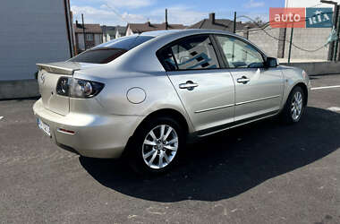 Седан Mazda 3 2006 в 