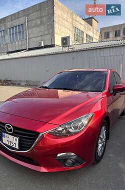 Седан Mazda 3 2014 в 