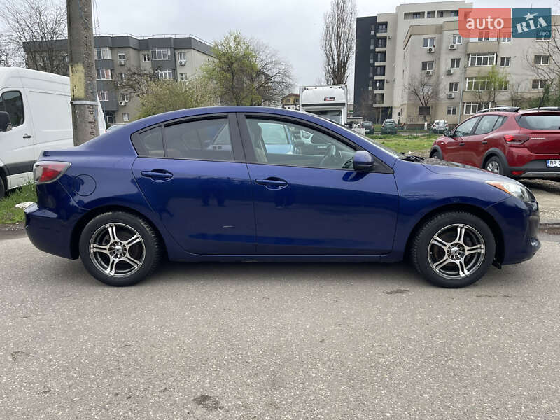 Седан Mazda 3 2012 в Одессе