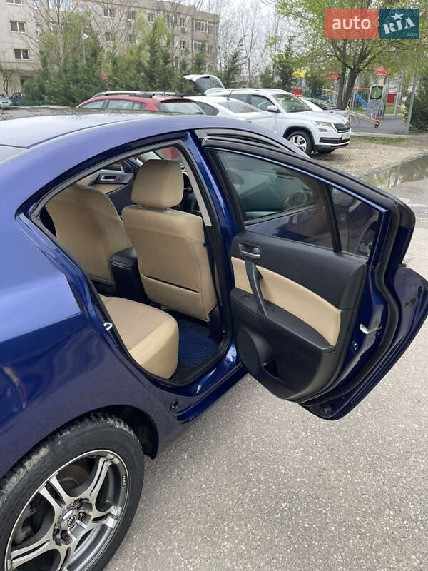 Седан Mazda 3 2012 в Одессе