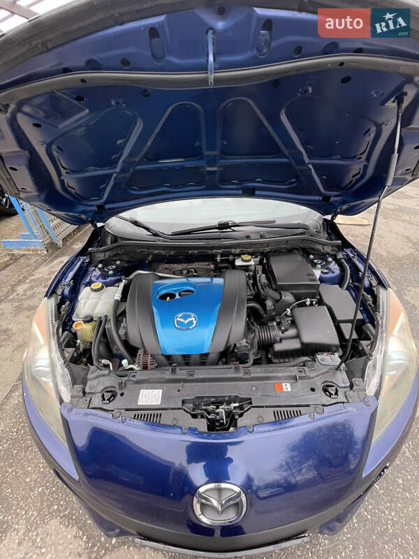 Седан Mazda 3 2012 в Одессе