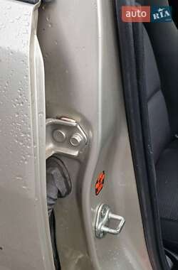 Седан Mazda 3 2007 в 