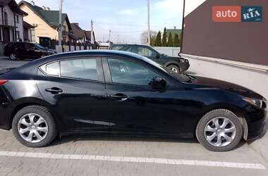 Седан Mazda 3 2015 в 