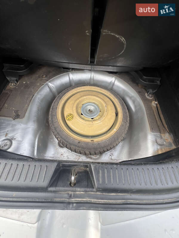 Хетчбек Mazda 3 2004 в Стрию
