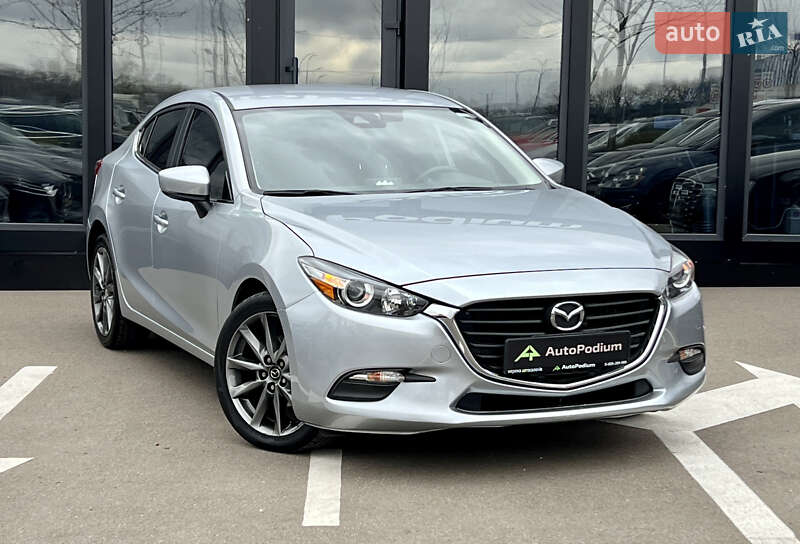 Седан Mazda 3 2018 в 