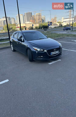 Хэтчбек Mazda 3 2016 в Киеве