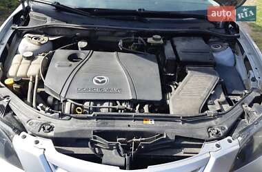 Седан Mazda 3 2004 в 