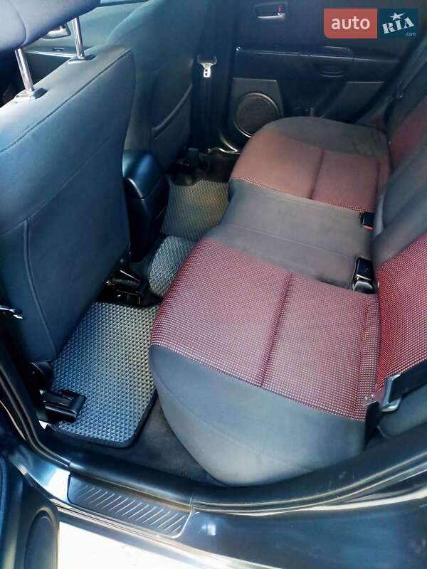 Хэтчбек Mazda 3 2006 в Киеве