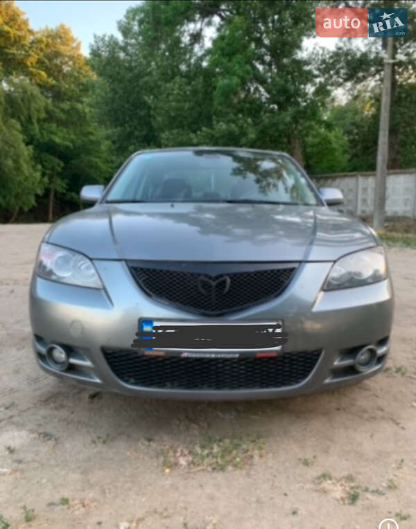 Седан Mazda 3 2004 в Старих Петрівцях