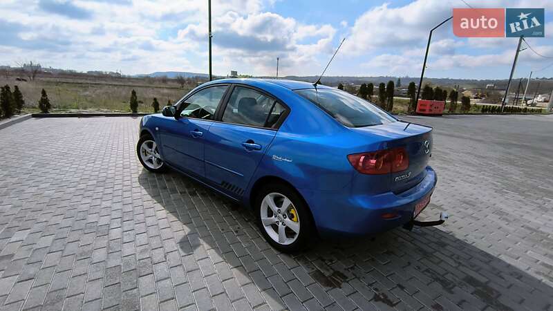 Седан Mazda 3 2006 в 