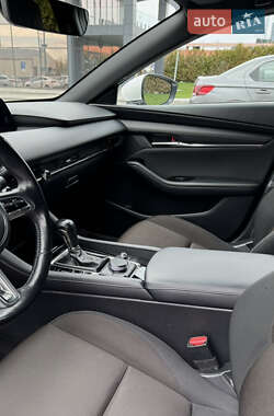 Хэтчбек Mazda 3 2021 в 