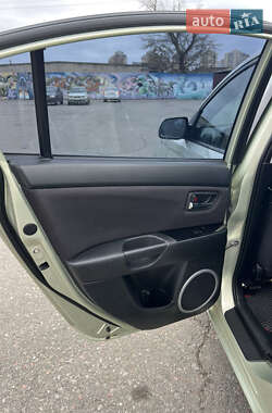 Седан Mazda 3 2008 в 