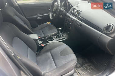 Седан Mazda 3 2004 в Шостке