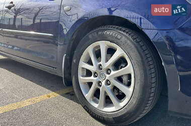 Седан Mazda 3 2008 в 