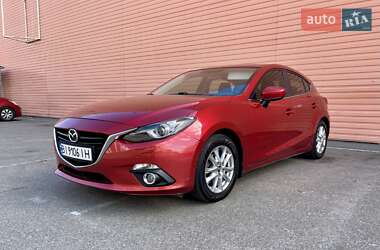 Хэтчбек Mazda 3 2013 в 