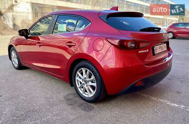 Хэтчбек Mazda 3 2013 в 