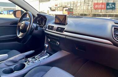 Хэтчбек Mazda 3 2013 в 